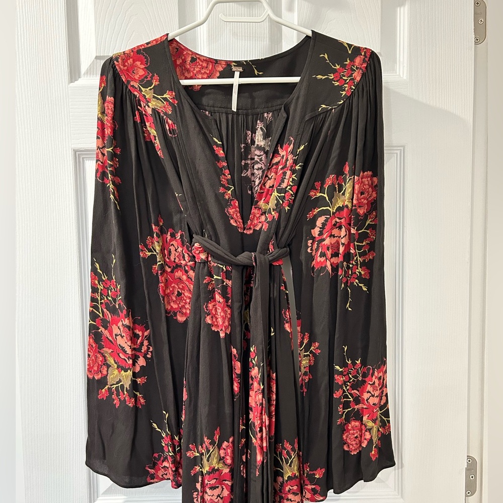 Free People Black and Red Floral Maxi Dress - Picture 2 of 8